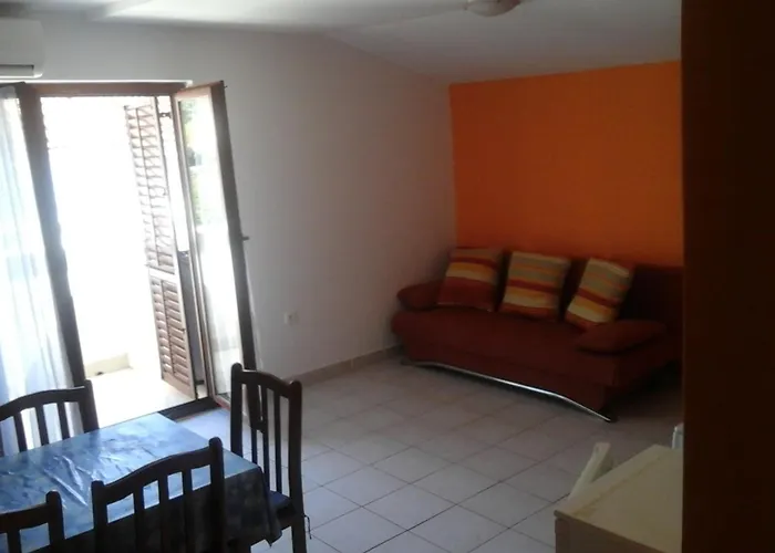 With Parking Space Biograd Na Moru, Biograd - 24160 Apartman *