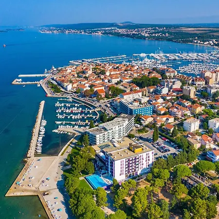With Parking Space Biograd Na Moru, Biograd - 24160 דירה ביוגראד נה מורו